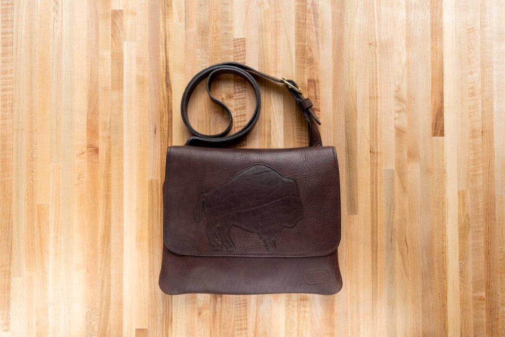 Trim Style Purse With Buffalo Applique - Made In Usa Trim Style Purse With Buffalo Applique - Made In Usa